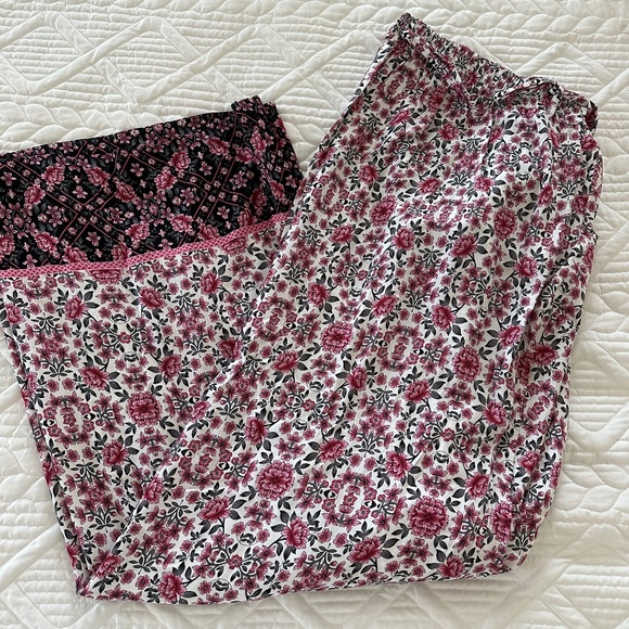Torrid Floral Flow Pants - Picture 2 of 5